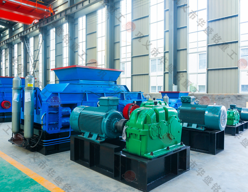 一噸鵝卵石出多少沙子 鵝卵石對輥制砂機(jī)價格貴不貴