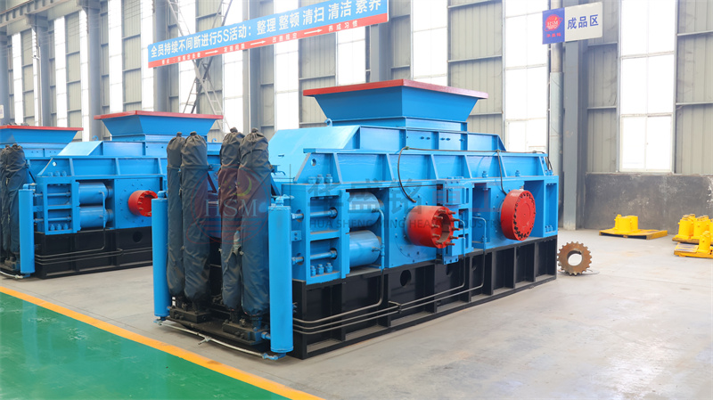 玄武巖數(shù)控液壓對(duì)輥制砂機(jī)市場(chǎng)價(jià)格多少錢(qián)？