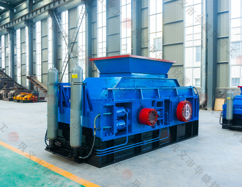 火山巖液壓對(duì)輥制砂機(jī)報(bào)價(jià)是多少？河南哪家好呢？