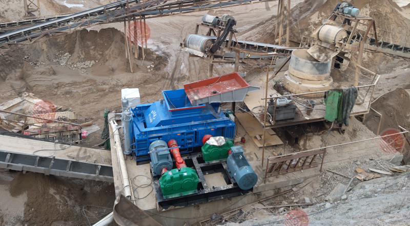 全自動液壓對輥制砂機